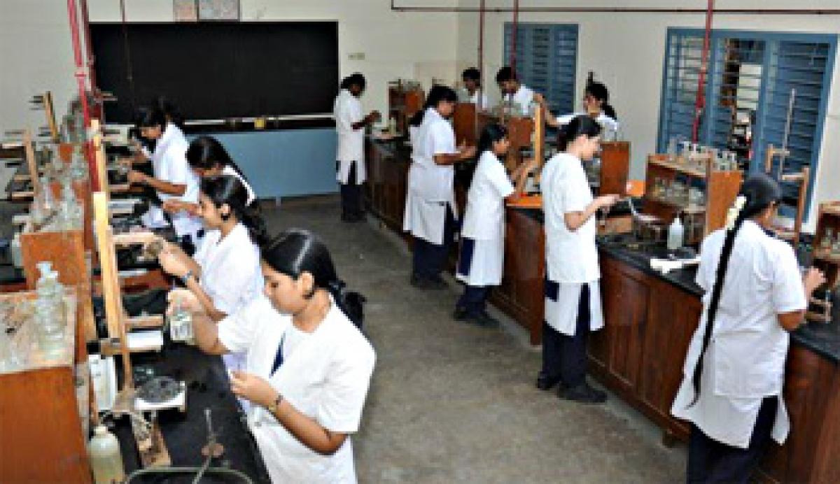 40,078 Students Attenteded For TS Intermediate Practical Exams On 12th Day